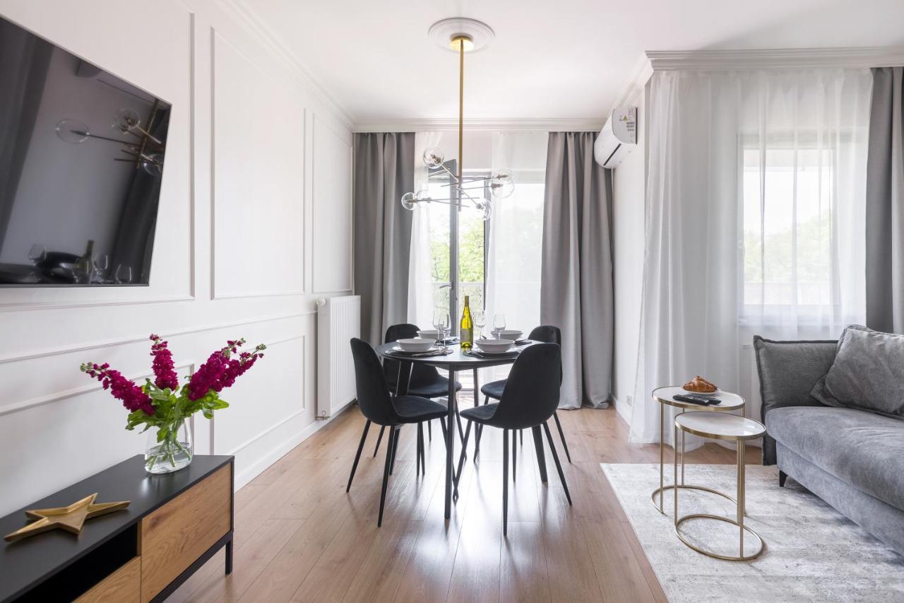 Golden Star Apartment Cracovia Esterno foto